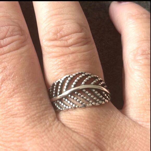 The Boho Feature Ring adjustable in antiques silver - Picture 2 of 5